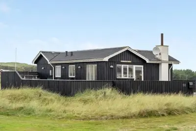 Image de \"Helma\" - 200m from the sea by Interhome