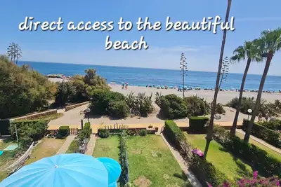 Image de Barbara's Beach House, direct waterfront Playa Paraíso Manilva Andalusia