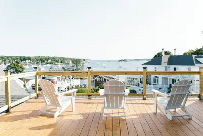 Image de Boothbay Harbor Greenleaf Inn - 2 Story Owners Villa, Private Kitchen, Sky deck!
