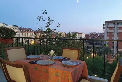 Image de Apartment Modern With A/C and Terrasse