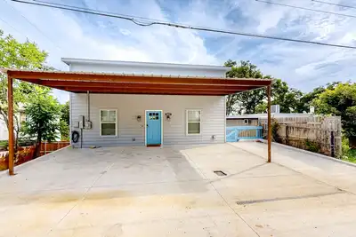 Image de Pura Vida Texoma, Unit A | House in Gordonville
