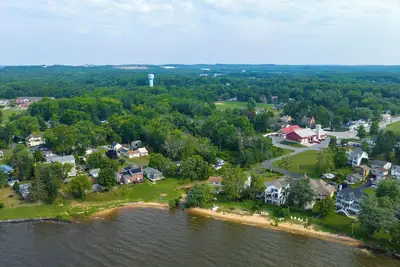 Image de Waterfront cottage in historic Charlestown, Maryland