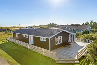 Image de \"Aika\" - 500m from the sea by Interhome