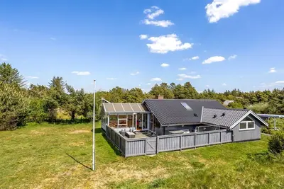 Image de \"Solvejk\" - 800m from the sea by Interhome