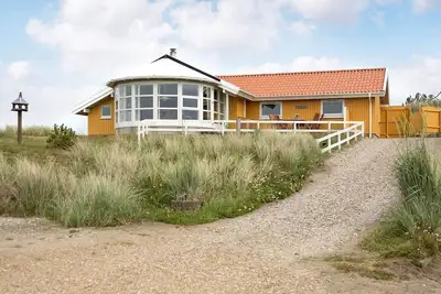 Image de \"Thrond\" - 200m from the sea by Interhome