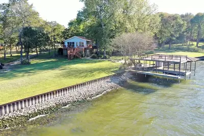 Image de Lake escape - 4 Bedroom Lake front property