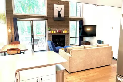 Image de Cozy Bright Sun Valley Condo - Perfect Location in Elkhorn