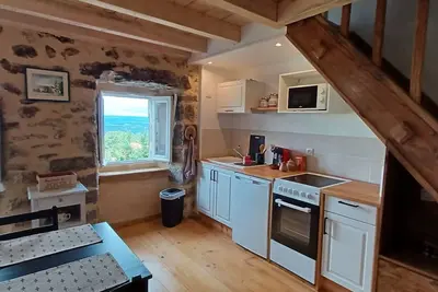 Image de Maison Ă Pradelles Vue magnifique sur la Margeride surplombant le Lac de Naussac