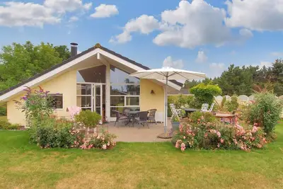 Image de \"Lilia\" - 900m from the sea by Interhome
