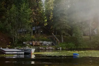 Image de Cozy, rustic Montana lake cabin on Placid.