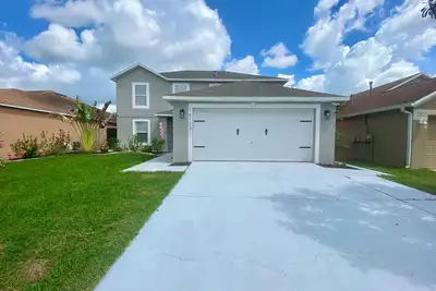 Image de Modern Farmhouse close to Disney