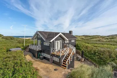 Image de \"Ejvind\" - 100m from the sea by Interhome