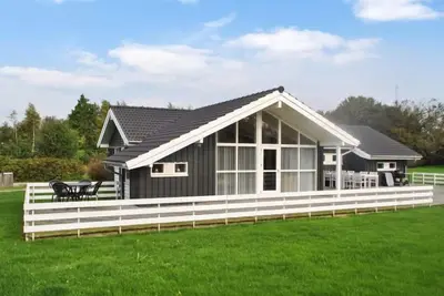 Image de \"Ønevus\" - 550m from the sea by Interhome