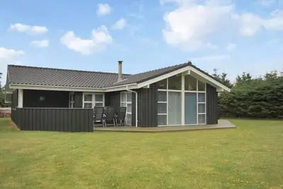 \"Hildburg\" - 1. 5km from the sea by Interhome