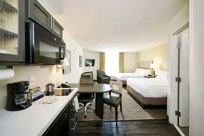Image de Your Home Base for Exploring Charm City! 2 Great Units with Private Kitchenettes