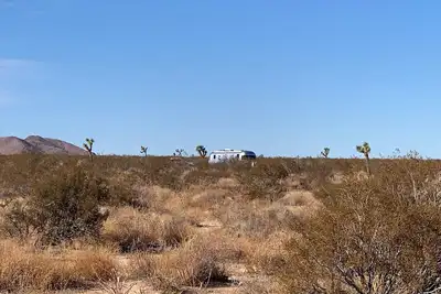 Image de Moonlight Desert Airstream Near Joshua Tree National Park!