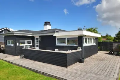 \"Ozan\" - 400m from the sea by Interhome
