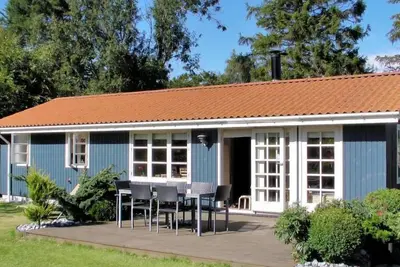 Image de \"Nitis\" - 200m from the sea by Interhome