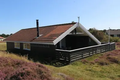 \"Lilja\" - 1. 5km from the sea by Interhome