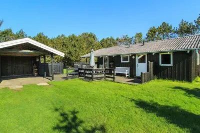 Image de \"Conradine\" - 500m from the sea by Interhome