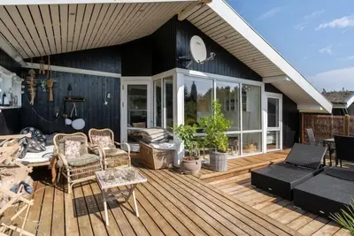 Image de \"Gilda\" - 2km from the sea by Interhome
