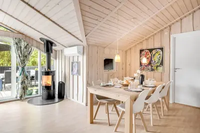 Image de \"Impi\" - 1. 5km from the sea by Interhome