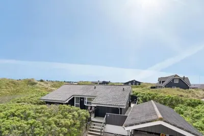 \"Fenneke\" - 50m from the sea by Interhome