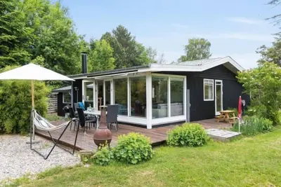 Image de \"Lana\" - 1. 8km from the sea by Interhome