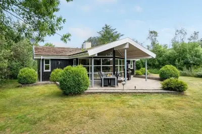 \"Bina\" - 1. 9km from the sea by Interhome