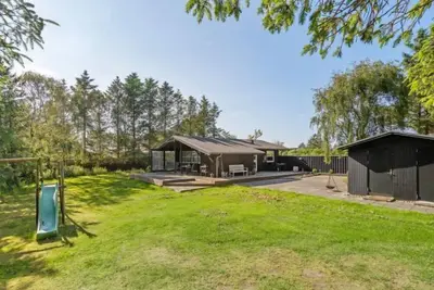 \"Bernadeta\" - 1. 2km from the sea by Interhome