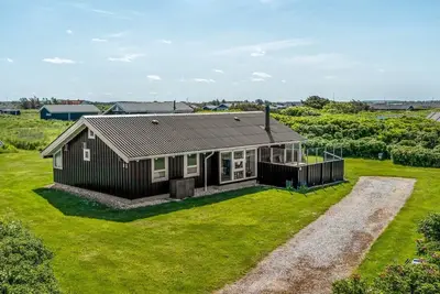 Image de \"Sina\" - 300m from the sea by Interhome