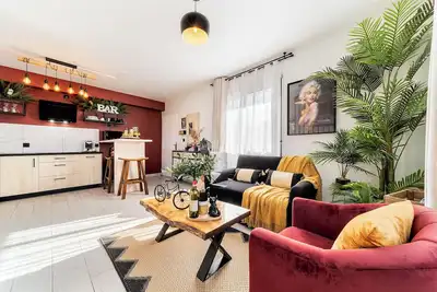 Image de Le Prestige - 4 étoiles - Minibar Gratuit - Home Cinema - Parking