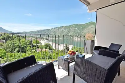 Image de Stunning 1-Bedroom Apartment in Kotor