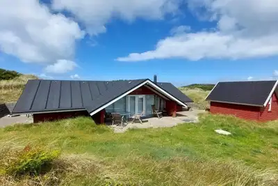 \"Beneta\" - 300m from the sea by Interhome
