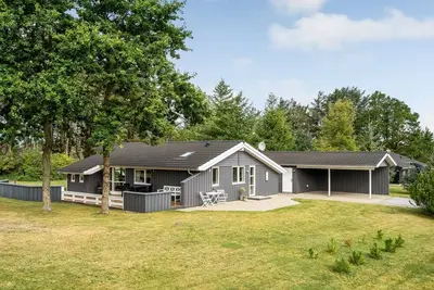 Image de \"Dimo\" - 700m from the sea by Interhome