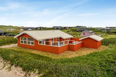 Image de \"Dolma\" - 75m from the sea by Interhome