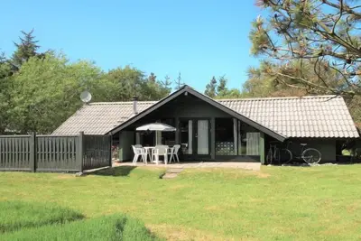 Image de \"Anka\" - 2km from the sea by Interhome
