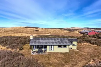 Image de \"Cathalin\" - 100m from the sea by Interhome
