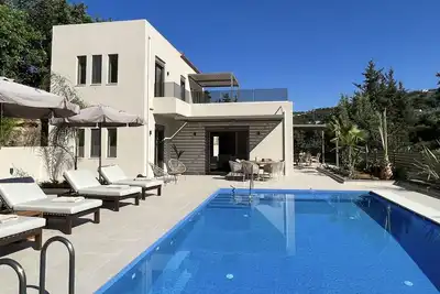 Villa Karissa