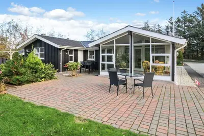 Image de \"Antonella\" - 850m from the sea by Interhome