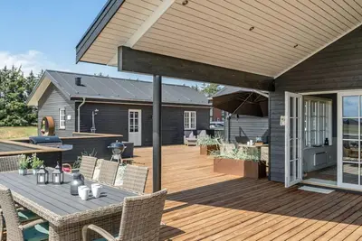 Image de \"Taija\" - 1. 5km from the sea by Interhome