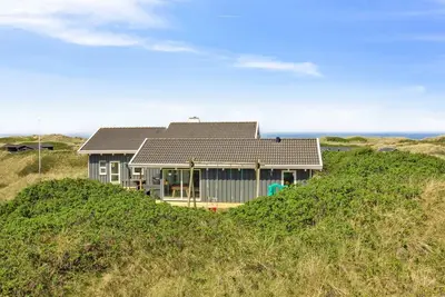 Image de \"Romil\" - 350m from the sea by Interhome