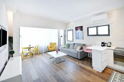 Image de Cosy 2br in the Old North by HolyGuest