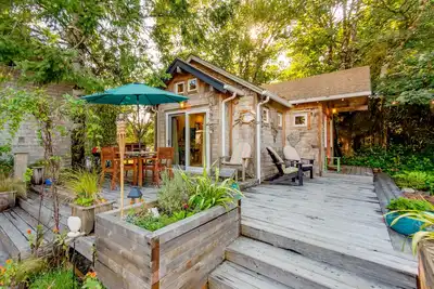 Image de Lil Love Shack-30+stay. Adorable beach house 1 1/2 blocks to beach, Dog ok