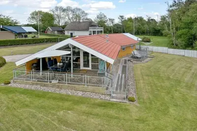 Image de \"Hjalmar\" - 400m from the sea by Interhome