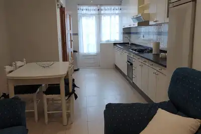 Image de Se Alquila Piso Céntrico en Cambados