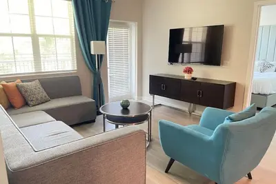 Image de Modern 3B2b Apt near Convention Center Universal 7