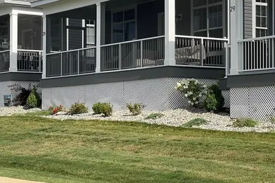 Image de Lake Erie Cottage in desirable BayPoint