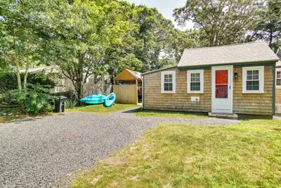 Image de Hot Tub & Kayaks: Dog-Friendly House in Yarmouth