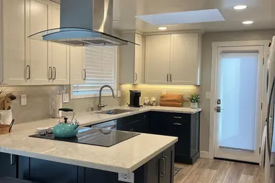Image de Charming Hb vacation home 3 mi. to the beach. Close to theme parks. 5 star host